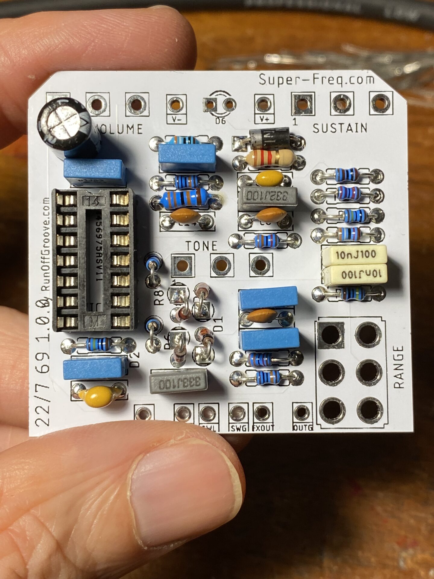 22/7 4069 PCB